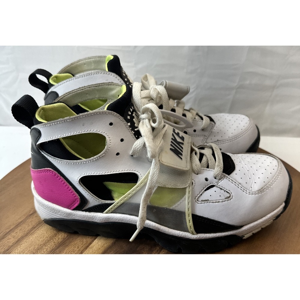 Nike‎ Air Trainer Huarache Fuchsia Volt 2019~Mens size 9.5 679083-109